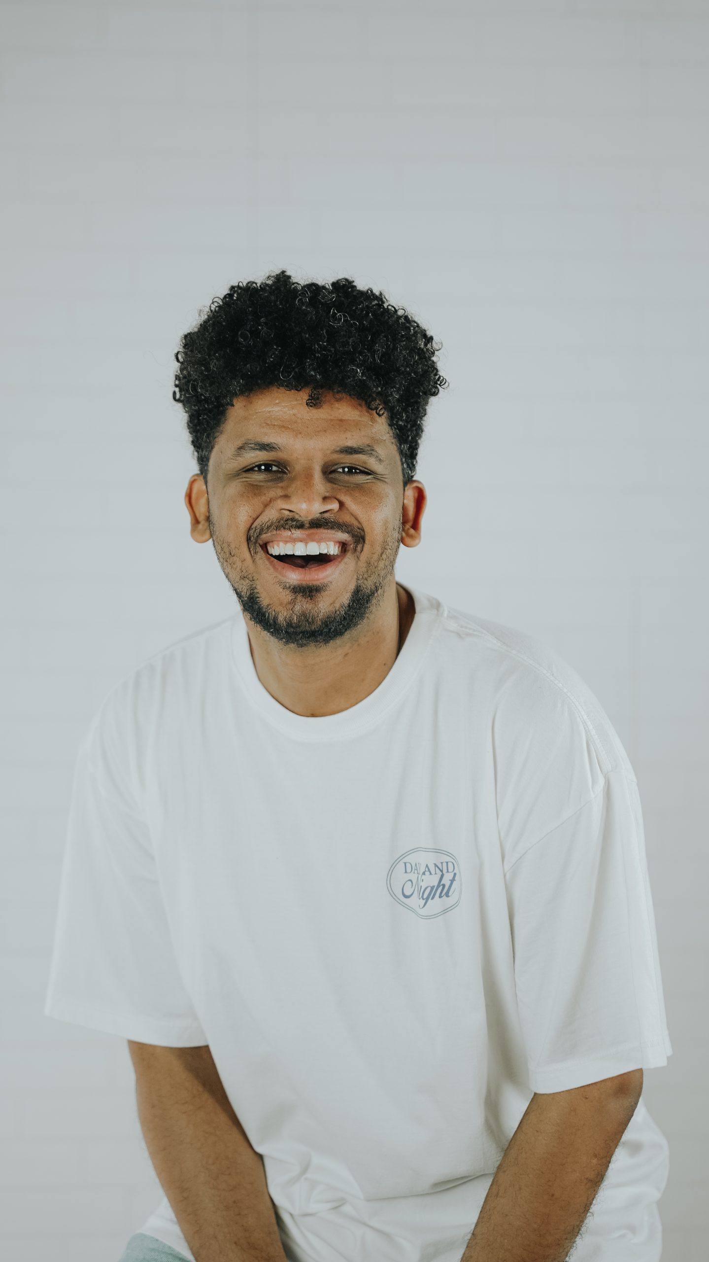 camiseta day and night - off white